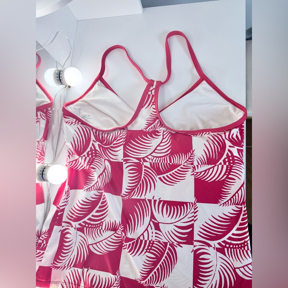 Carve Designs Stinson Tankini in Checkered Palm w/ Hot Red - Picture 5 of 6